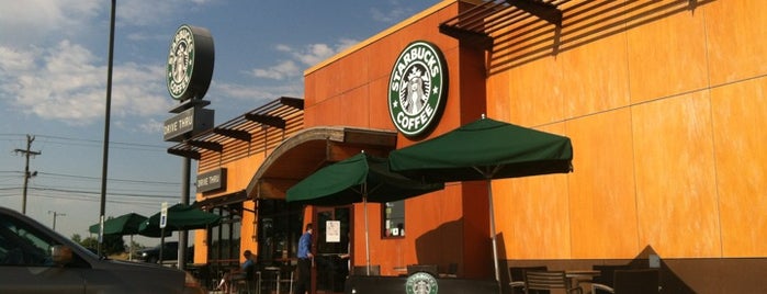 Starbucks is one of Orte, die Serena gefallen.