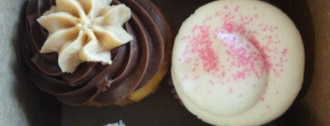Ida's Cupcake Cafe is one of GF Bend.