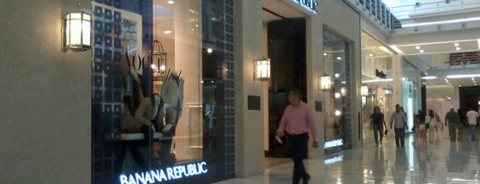Banana Republic is one of Las tiendas de ropa mejores puntuadas. SEPTIEMBRE.