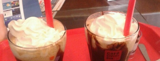 Cafe Coffee Day, Jewel Square Mall is one of Love these Café's !!!.