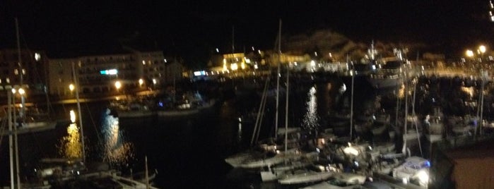 Port de Bonifacio is one of Corsica del Sud.
