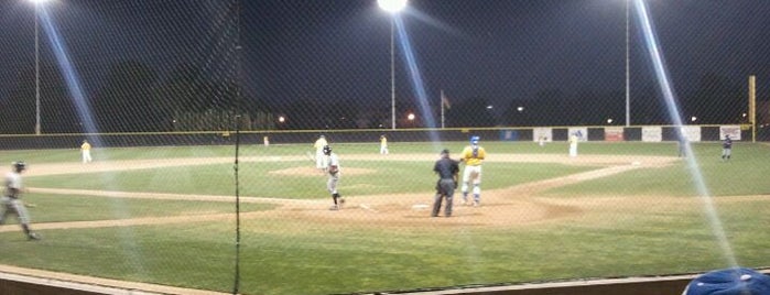 Hardt Field (CSUB Baseball) is one of Lieux qui ont plu à Keith.