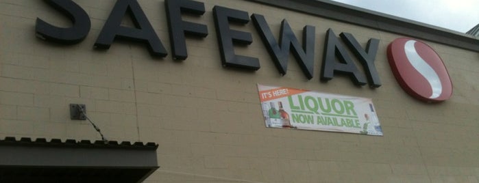 Safeway is one of Tempat yang Disukai Patrick.