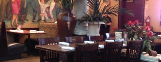 Abuelo's Mexican Restaurant is one of สถานที่ที่ Ken ถูกใจ.