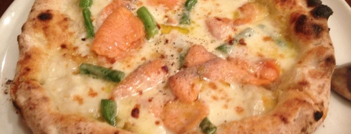 Pizzeria Garibaldi (ガリバルディ) is one of My favorites foods♪.