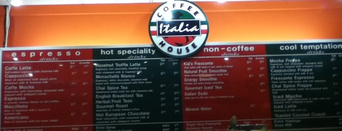 Italia Coffee House is one of Lisaさんの保存済みスポット.