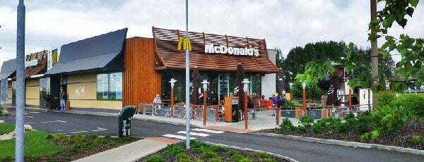 McDonald's is one of Orte, die Petr gefallen.