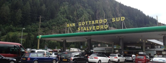 Area di Servizio Gottardo Sud is one of สถานที่ที่ Cy ถูกใจ.