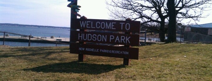 Hudson Park is one of Orte, die Gizem gefallen.