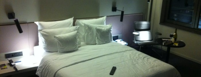 SANA Berlin Hotel is one of cosy places to lay your head down & sleep....