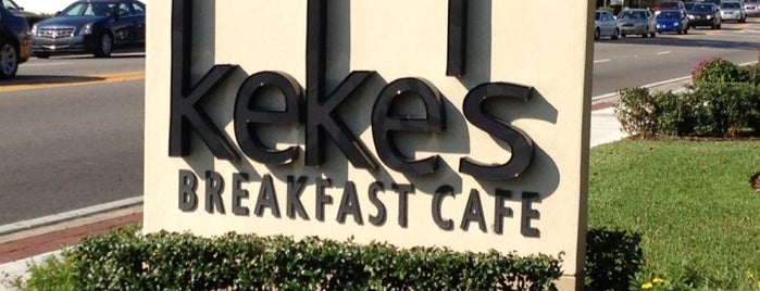 Keke's Breakfast Cafe is one of Locais curtidos por Craig.