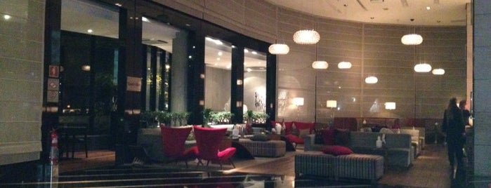 Living Lounge Bar & Sushi is one of Jardins:Paulista.