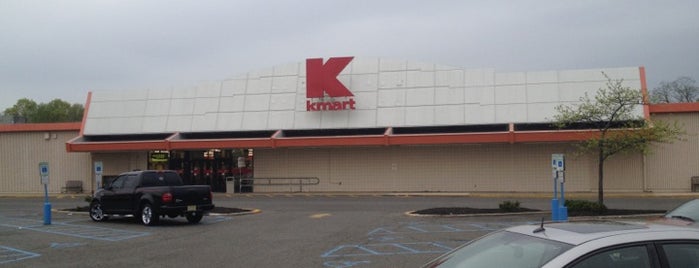Kmart is one of Tempat yang Disukai Starlight.