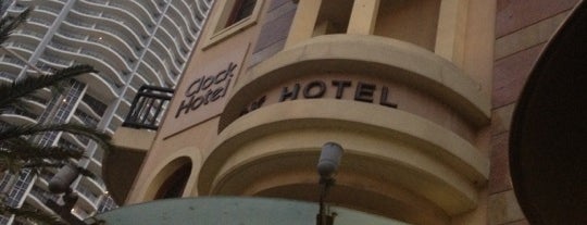Clock Hotel is one of สถานที่ที่ Makiko ถูกใจ.