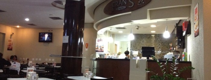 Fran's Café is one of Priscila 님이 좋아한 장소.