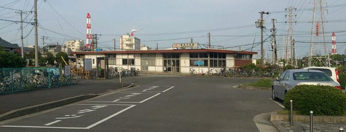 Minami-Yokkaichi Station is one of 関西本線.