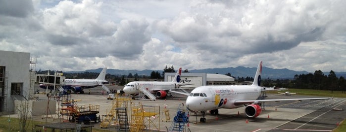 Aeropuerto Internacional José María Córdova (MDE) is one of Para conocer Medellín, Colombia.