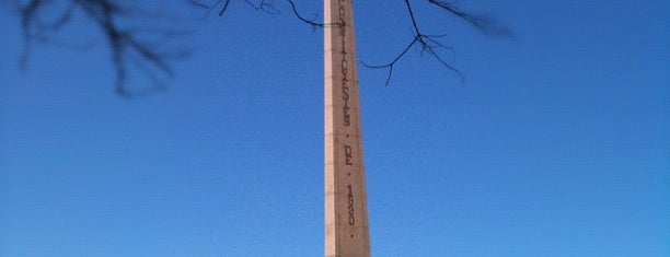 Obelisco a los Constituyentes de 1830 is one of Montevideo #4sqCities.