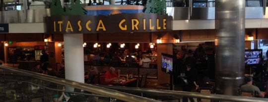 Itasca Grille is one of Lieux qui ont plu à John.