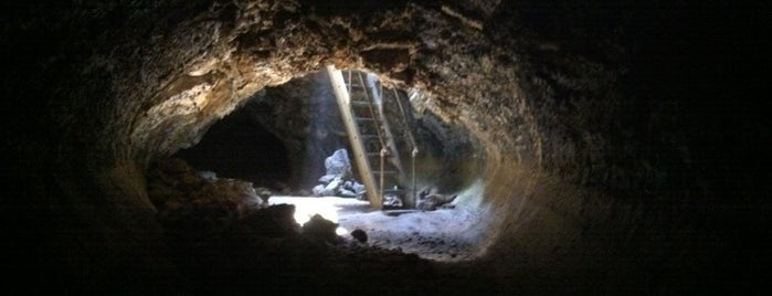 Lava Beds National Monument is one of Posti che sono piaciuti a Carl.