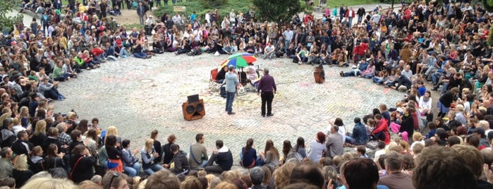 Sonntagskaraoke im Mauerpark is one of Berlin.