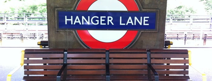 Hanger Lane London Underground Station is one of Paige'nin Beğendiği Mekanlar.