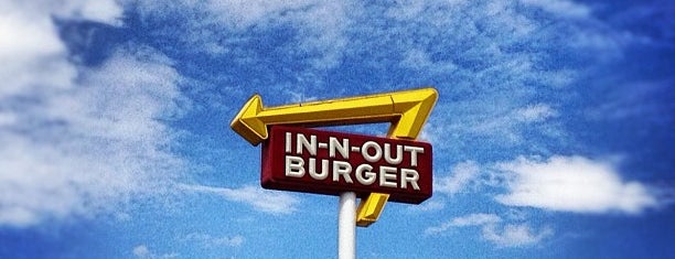 In-N-Out Burger is one of Darren'in Beğendiği Mekanlar.