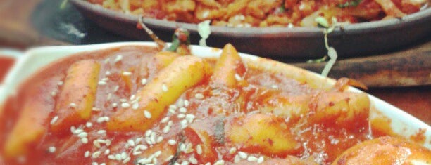 Kim Dae Mun Korean Food is one of nomnoms.