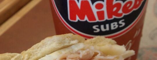 Jersey Mike's Subs is one of Rogerさんのお気に入りスポット.