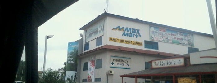Max Mart Shopping Mall is one of Locais curtidos por Petr.