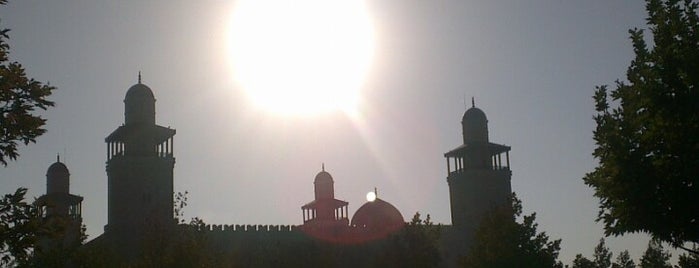 Al Hussein Mosque مسجد الملك حسين is one of Tariq : понравившиеся места.