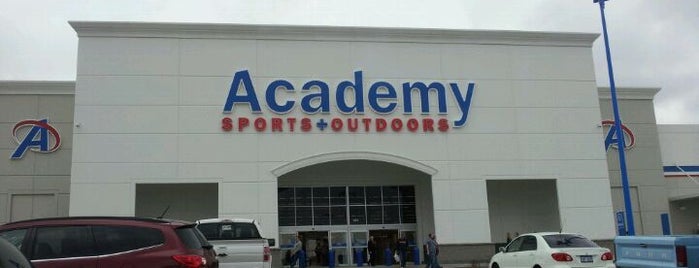 Academy Sports + Outdoors is one of สถานที่ที่ Mustafa ถูกใจ.
