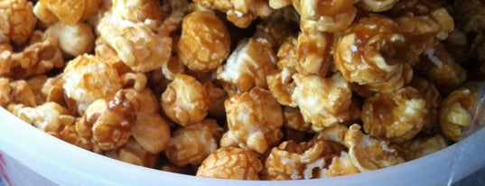 Johnson's Popcorn is one of Lieux qui ont plu à David.