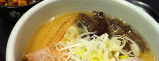 Hokkaido Ramen Santouka (らーめん山頭火) is one of Favorite Food II.