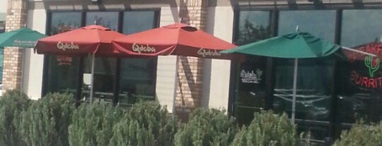 Qdoba Mexican Grill is one of สถานที่ที่ Emily ถูกใจ.