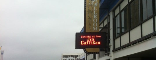 Hampton Beach Casino Ballroom is one of Mike’s Liked Places.