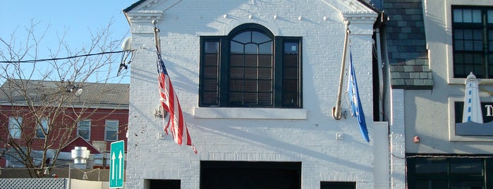 Heritage Trail Plaque - 243 Bank St, 1867 is one of Historic Waterfront District Heritage Trail.