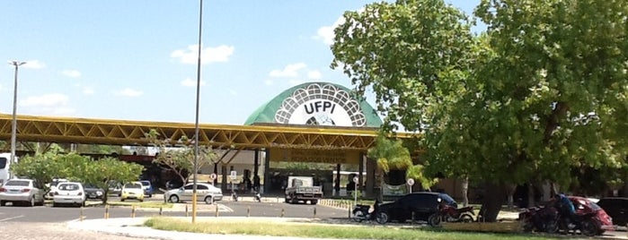 Espaco Universitario Integrado -UFPI is one of Lugares.