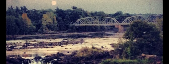 Pont de La Traverse is one of Tempat yang Disukai Stéphan.