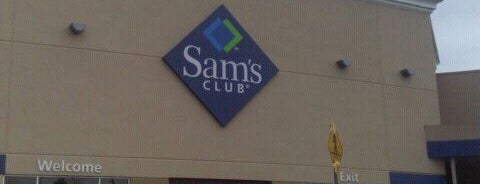 Sam's Club is one of Locais curtidos por Nancy.