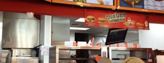 Popeyes Louisiana Kitchen is one of Robertoさんのお気に入りスポット.