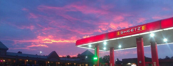 Sheetz is one of Meganさんのお気に入りスポット.