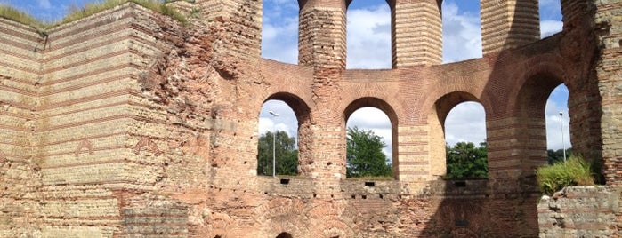 Kaiserthermen is one of Trier.