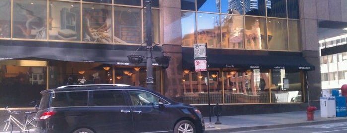 Corner Bakery Cafe is one of Grabbing Lunch on the Go in Chicago's Loop.