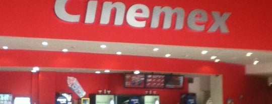 Cinemex is one of Lieux qui ont plu à Carolina.