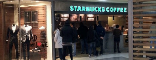 Starbucks is one of Lugares favoritos de María.