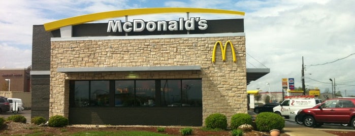 McDonald's is one of Tempat yang Disukai Cicely.