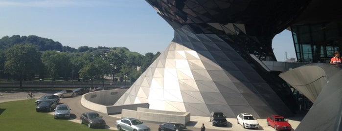 BMW Welt is one of München Essentials.