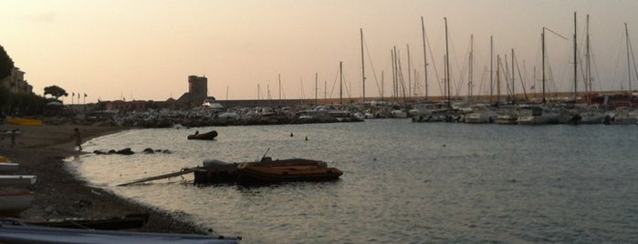 Porto di Marciana Marina is one of Posti che sono piaciuti a Olav A..