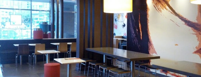 McDonald's is one of ꌅꁲꉣꂑꌚꁴꁲ꒒: сохраненные места.